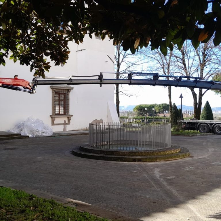 Posizionamento materiale con utilizzo di jib