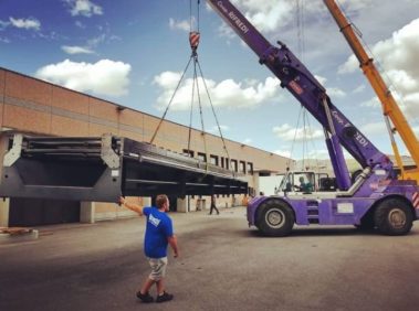 Sollevamento e posizionamento banco con semovente