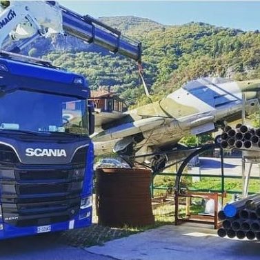 Posizionamento aereo antico - Camion gru