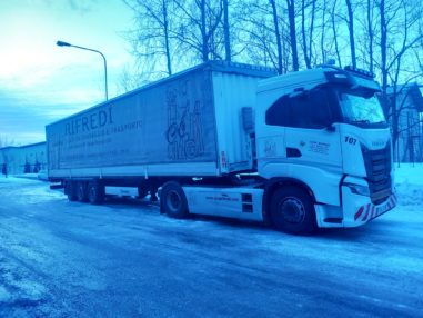 Attraversando la Finlandia - consegna macchinario